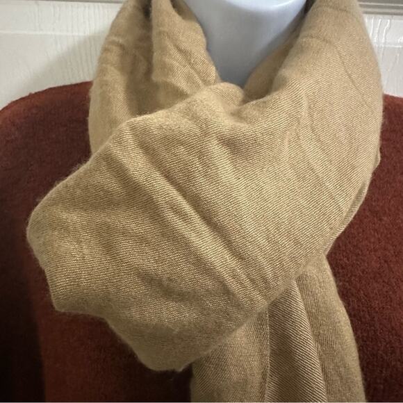 💥KENNETH COLE Cashmere Silk Fringe Tassel Scarf Women’s One Size Camel Tan color - Picture 4 of 11